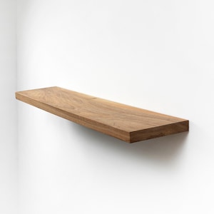 Elegant Floating Wooden Wall Shelf – Minimalist Modern Design for Stylish Home Storage, Office Organization or Shelf Decor