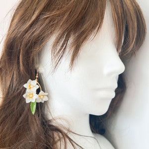 White Daffodils Narcissus Flowers with Leaves Shrink Plastic Dangled Drop Earrings, Handmade Earrings, Gift for Her, Spring Flower Earrings image 9