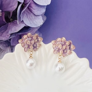 Enamel Purple Hydrangea Flower with Pearl Drops Studded Earrings, Handmade Earrings, Romantic Earrings, Gift For Her, Gift for Mom