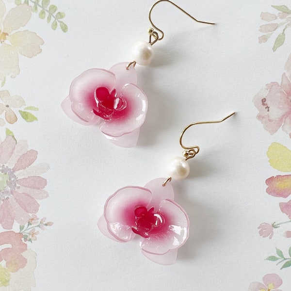 Shrink Plastic Pink White Ombré Orchid Flower with Fresh Water Pearls Dangled Drop Earrings, Handmade Earrings, Orchid Earring, Gift for Her