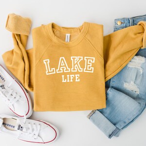 ESIKAH Lake Life Sweatshirt - Funny Sayings Graphic Pullover For Women