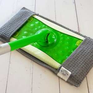 Reusable mop cover for Wetjet style floor
