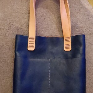 Leather shoulder bag