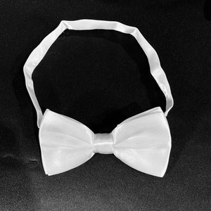 Bow tie, silk bow tie, unisex bow tie, satin bow tie