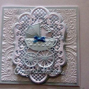 Tarjeta Old Fashioned New Baby Boy con cochecito azul de estilo vintage.