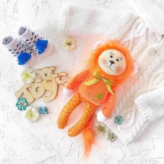 Peluche a forma di Peluche personalizzato a forma di leone