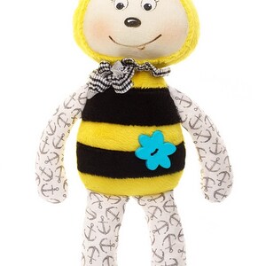 Plush Bee Sewing Pattern Honeybee Pattern PDF Plushie Sewing Pattern - Etsy