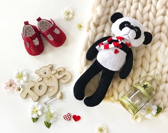 Katieパンダぬいぐるみ ケイティは、このパンダのぬいぐるみ、ソフトトイにすでに