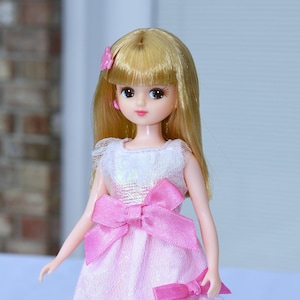Vintage 90s Takara Licca-chan Doll: Pink Bow Dress, Blonde Hair Vintage 90s Takara Licca-chan Doll: Pink Bow Dress, Blonde Hair