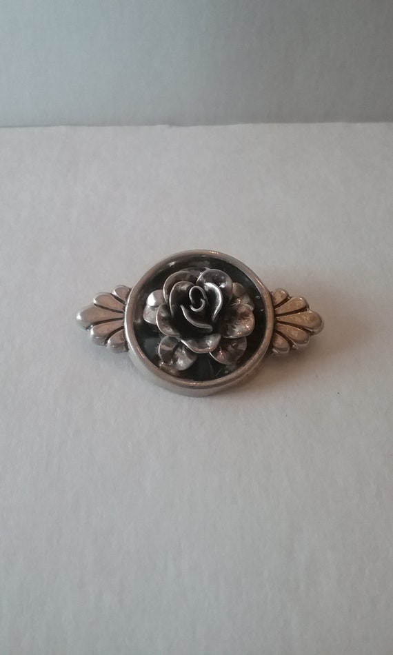 Sterling Silver Flower brooch by Jewel Art