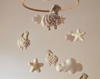 Little sheep mobile, baby mobile with sheep, sheep crib mobile, cot mobile with sheep, gender neutral baby mobile, baby shower gift