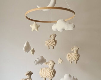 Little sheep mobile, baby mobile with sheep, sheep crib mobile, cot mobile with sheep, gender neutral baby mobile, baby shower gift