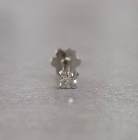 14K Yellow Gold .03 CT (2mm) Natural Diamond 22 Gauge Curved Nose Stud 14K Yellow Gold .03 CT (2mm) Natural Diamond 22 Gauge Curved Nose Stud