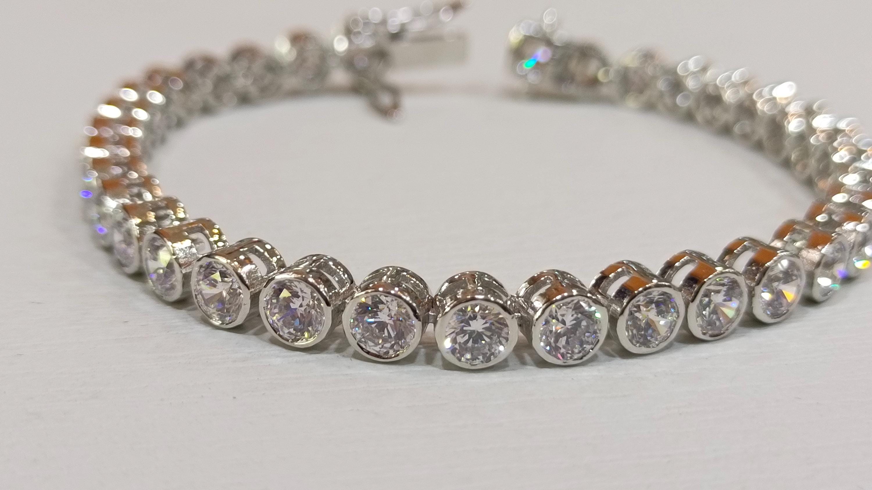 6カラットの模造ダイヤモンドテニスブレスレット：925スターリング