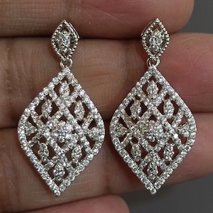 Boucles d'oreilles pendantes rondes avec diamant simulé de 1,25 ct, plaquées or blanc 14 carats, cadeau d'anniversaire, boucles d'oreilles de mariage