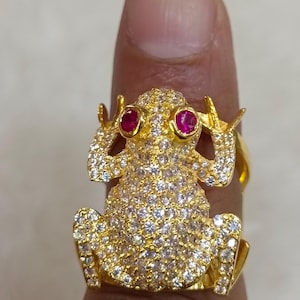 3カラット ラウンド 模造ルビー ユニーク カエル ピンキーリング 14K イエローゴールドメッキ カエルリング 動物ジュエリー 両生類リング