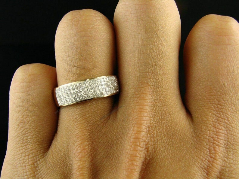 Men/'s 14K Yellow Gold Finish Round Diamond Engagement Wedding Pinky Band Ring