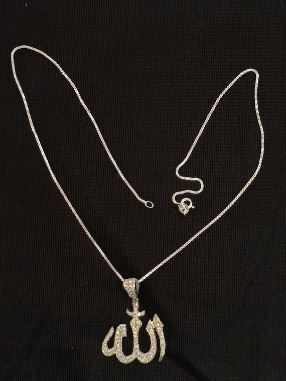 Allah necklace 2024 white gold