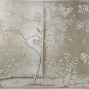 Pannello murale Chinoiserie – Uccelli botanici dipinti a mano su carta da parati con foglie metalliche color champagne / 36"x60" murale orientale / ML-25