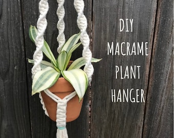 Tutoriel de suspension de plante en macramé, support de plante d'intérieur bricolage, apprendre à macramé, motif de suspension de plante en macramé, bricolage, soirée vin et artisanat