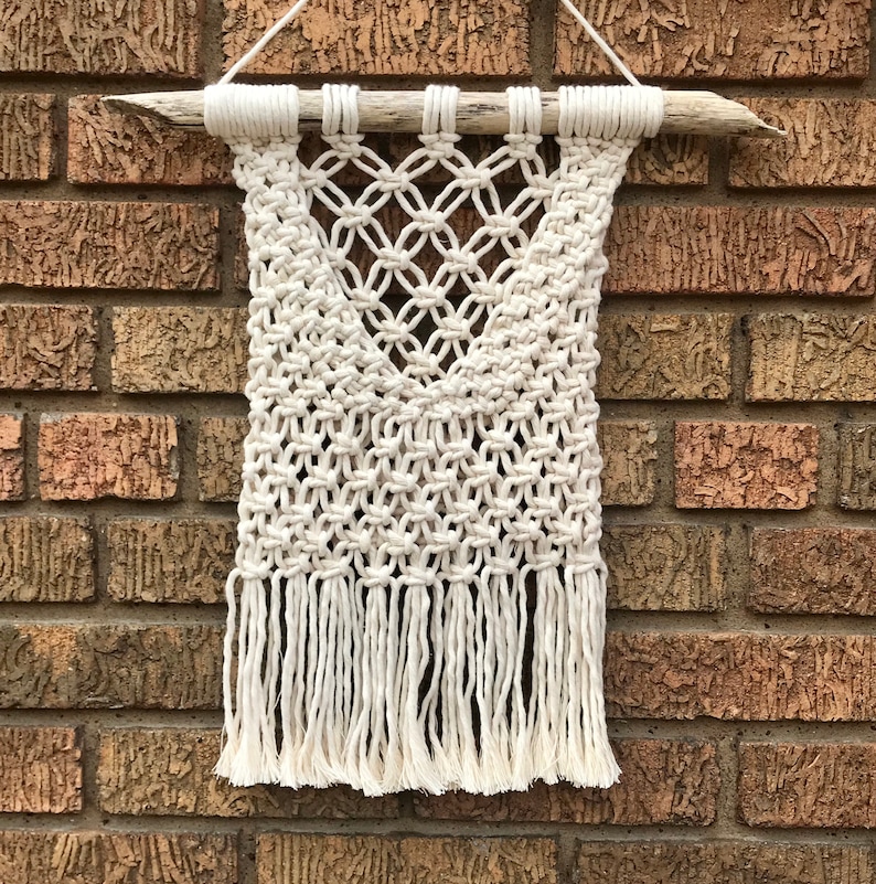 DIY MACRAME POCKET Wall Hanging Photo Tutorial Pattern, Mail Center, Book and Letter Holder, Envelope, Learn to Macrame, Macrame Beginners image 6