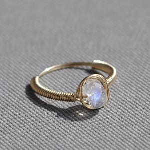 Moonstone Rings June Birthstone Ring Solitaire Ring with Blue Moonstone, Wire Wrap Ring Moonstone Jewelry Gift for Women Mum Her.