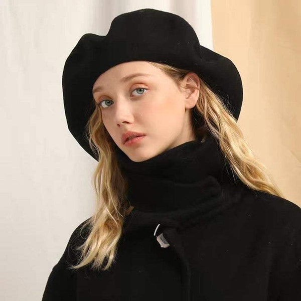 Oversized large beret for women in Black, slouchy style French Winter hats for Girls Large Sized Heads