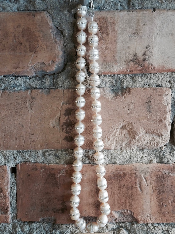 Elegant Pearl and Cubic Crystal Strand