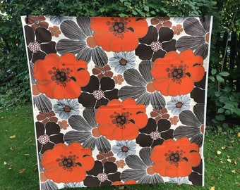 Floral fabric - 70s inspired pattern 48”
