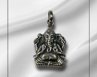 見事な925スターリングシルバーのハンドメイドヴィンテージデザインの