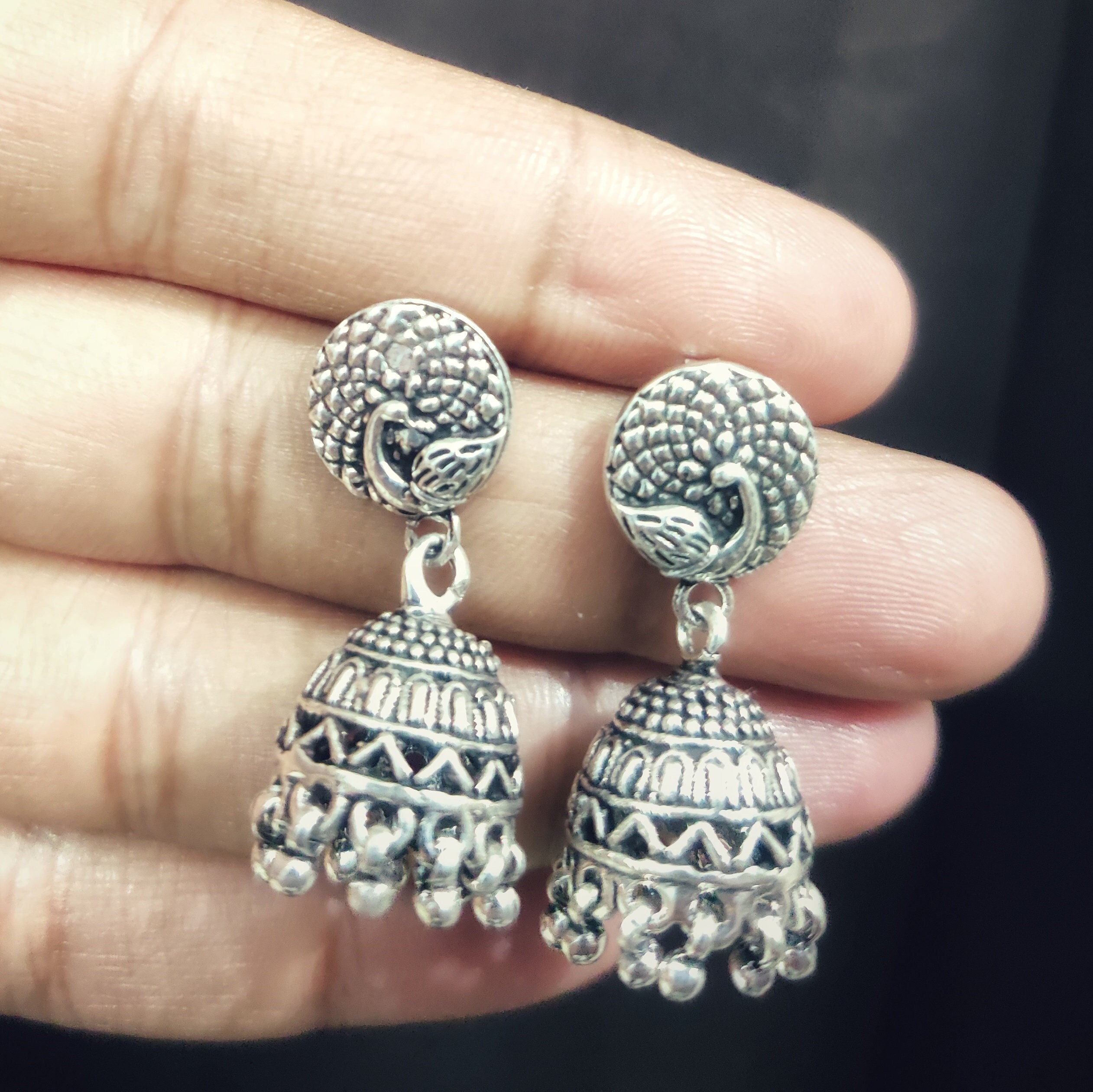 Buy Latest Silver Jhumka Earrings For Girls Online – Gehna Shop