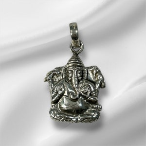Handmade 925 Sterling Silver Lord Ganesha Pendant, Auspicious Shiva&#39;s Son, Elephant God Meditation Jewelry, Ganesha Silver Amulet