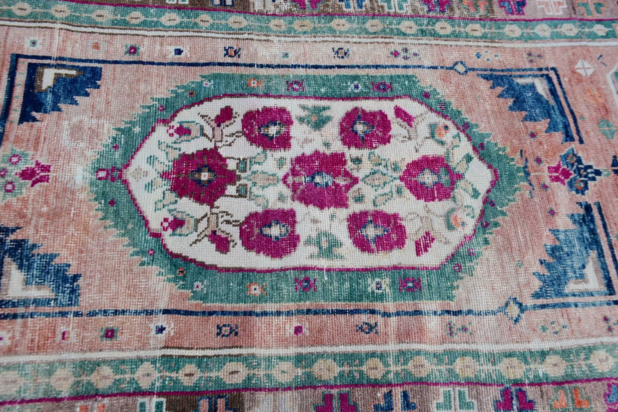 ヴィンテージトルコラグ、アナトリア産ウシャクラグ、130 x 220 cm、4