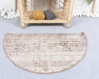 Vintage Turkish Rug, 2.5x1.5 ft Oushak Rug, Beige Round Plants & trees Rug