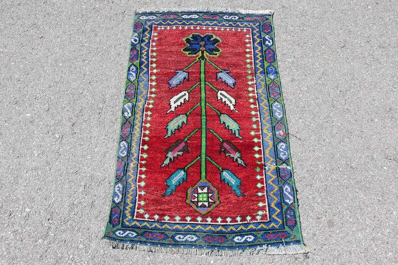 Turkish Rug, Vintage Rug, Small Carpet, Oushak Carpet, 27x46 inches Red Rug, Decorative Wall Hanging Rug, Outdoor Rug, Bedroom selling Carpet, 7649