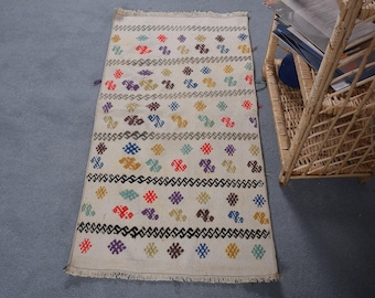 Turks vintage tapijt, 1,9 x 3,7 ft (58 x 113 cm), kilim tapijt, beige rood bloemen wollen tapijt