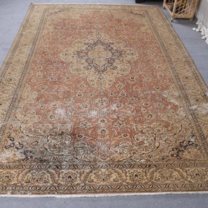 Turkish Rug, Vintage Rug, Large Rug, Antique Anatolian Rugs, Rugs For Living Room, 6.3x9.7 ft Red Rug, Flower Pattern Rug, Large Wool Rug,