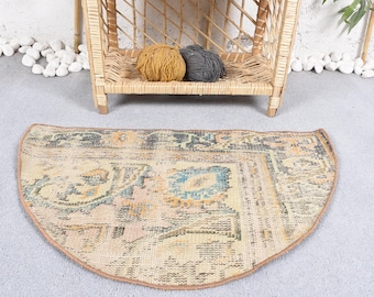 2.5x1.5 ft Turkish Vintage Rug, Round Rug, Oushak Beige Wool Rug