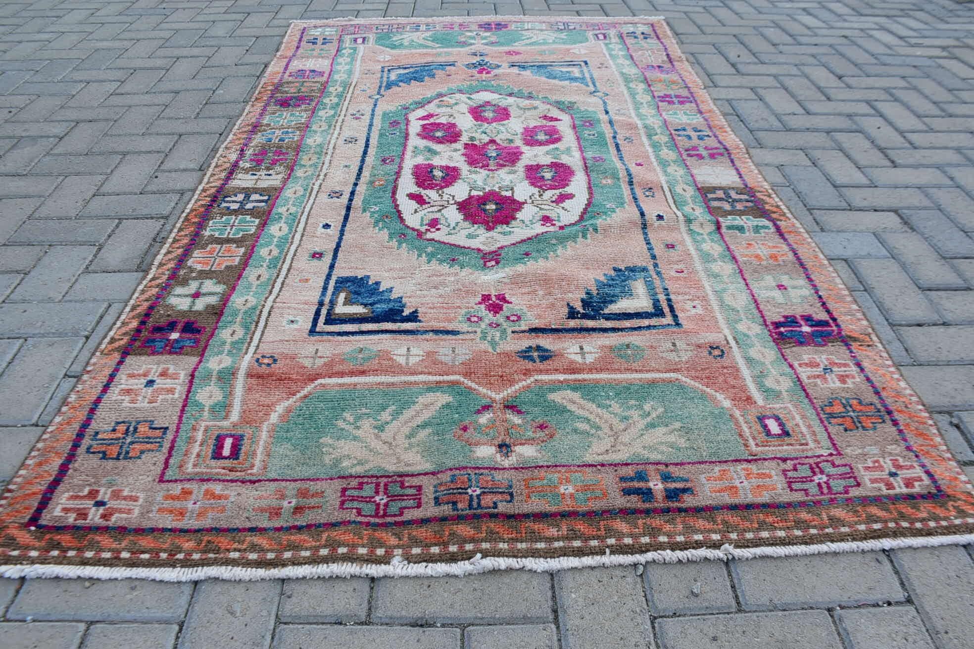 ヴィンテージトルコラグ、アナトリア産ウシャクラグ、130 x 220 cm、4