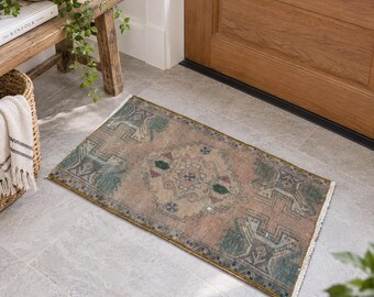 Alfombra turca Avanos vintage, alfombra anudada a mano con medallón marrón, 1,4 x 2,7 m, alfombra pequeña para cocina, detalle verde descolorido, acento tradicional.