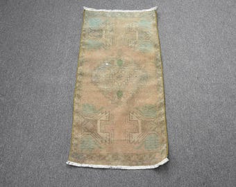 Alfombra de baño anatolia hecha a mano, color beige y verde, 1,6 x 3,2 pies, diseño geométrico, estilo turco vintage, alfombra de lana anudada a mano.