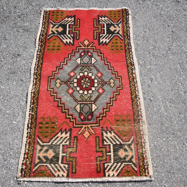 Turkish Rug, Faded Rug, 1.7x3.1 ft, Small Rug, Anatolian Rug,Door Mat, Muted Rug, Organic Rug,  Vintage Rug, Gift Rug, Entry Rug, 4323