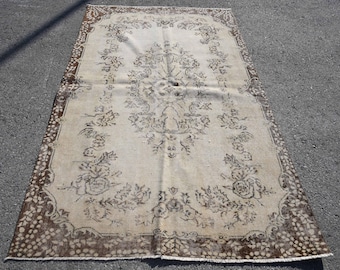 Vintage Rug, 4.7x7.9 ft Area Rug, Beige Brown Oushak Wool Rug