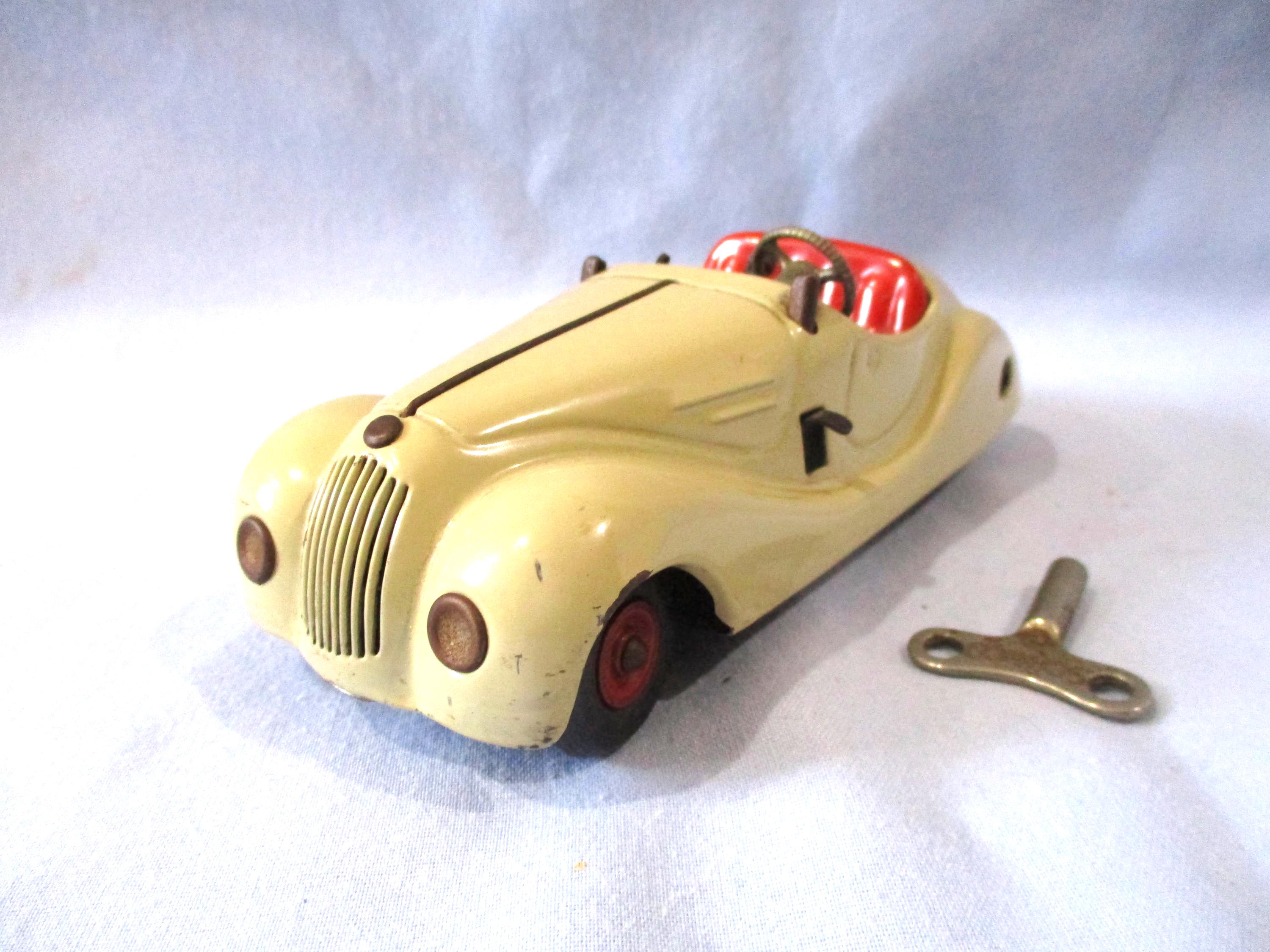 Schuco Examico 4001 ミニチュアカー Rare Original SCHUCO Examico 4001 Wind-up Car Original Cream Color