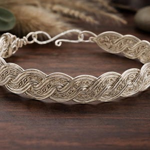 WireArtTutorials Infinity bracelet wire wrap tutorial, beading patter, DIY jewelry making, wrapping, weaving, copper art tutorial, craft image 3