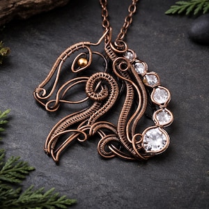 WireArtTutorials Tutoriel d'enroulement de fil de fer pour pendentif cheval, motif de sertissage de cristal, fabrication de bijoux DIY, emballage, tissage, tutoriel d'art sur cuivre image 2