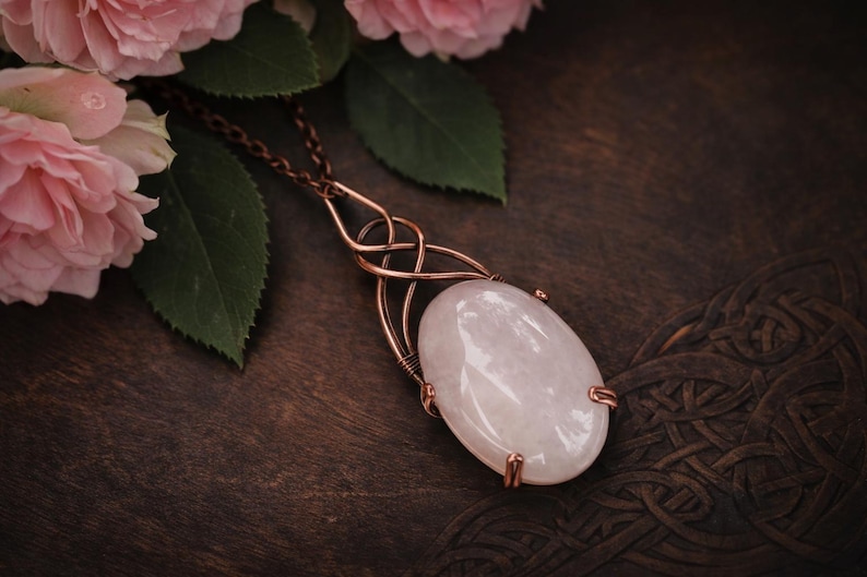 WireArtTutorials Celtic cabochon pendant tutorial,wire wrap pattern, DIY jewellery making, weaving, wrapping, wire art tutorials, craft idea image 2