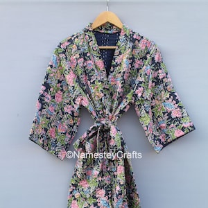 Handmade Cotton Kantha Stitch Robe: Floral Kimono Bathrobe