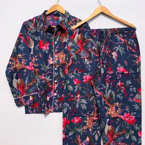 Handbedruckter Baumwollpyjama-Set: Blumenvogel-Blockprint-NachtanzugWeihnachtsgeschenk