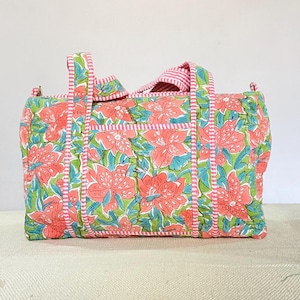 Lager Cotton Patches Duffle Bag Block Print Quilted Fabric Weekender Bag For Women Holiday Gift Handmade Flower Travel Overnight Bag